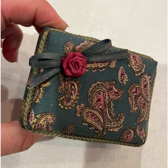 Vintage 80s paisley cushion box with rosette bow. GUC!